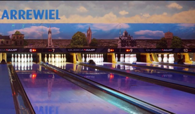 Bij Gasterij 't Karrewiel kunt u onbeperkt bowlen en grillen