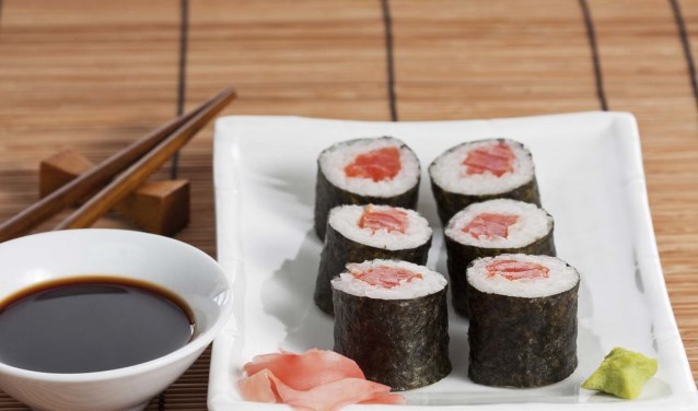 Geniet onbeperkt van onze vers gerolde sushi,