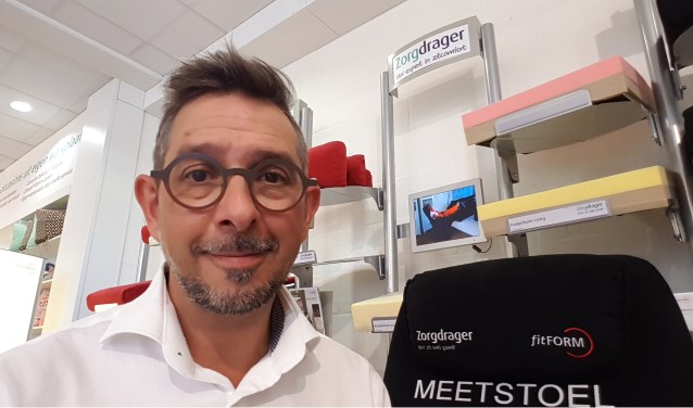 Steef van der Kruit: " "Hier kunnen we alles opmeten, zodat je zitcomfort optimaal is."