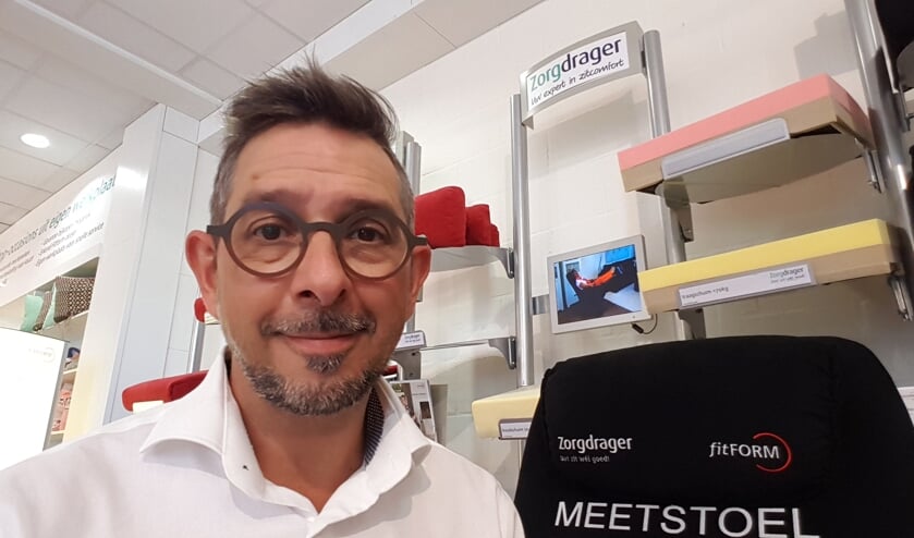 Steef van der Kruit: " "Hier kunnen we alles opmeten, zodat je zitcomfort optimaal is."