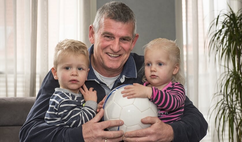 Hans Bouter schopte het ondanks zijn drukke bestaan als detaillist toch tot belangrijke kracht bij Den Hoorn. (foto: Roel van Dorsten)