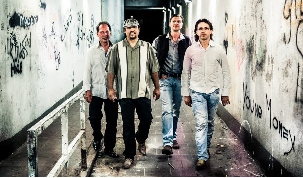 De vier gangleden laten vrijdag 22 februari van zich horen tijdens het Delftse Bluesfestival.