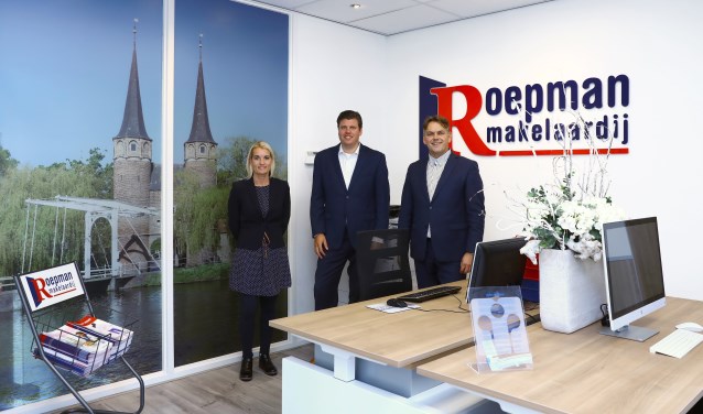 Het team van Roepman Makelaardij, met van links naar rechts Nicole Dekker, Martijn Sinnema en Ronald Roepman.