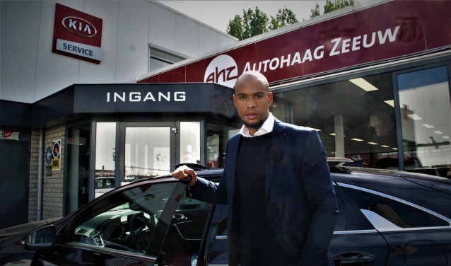 De nieuwe vestigingsmanager Elgin Herfst heet iedereen welkom bij Kia Autohaag Zeeuw Delft.
