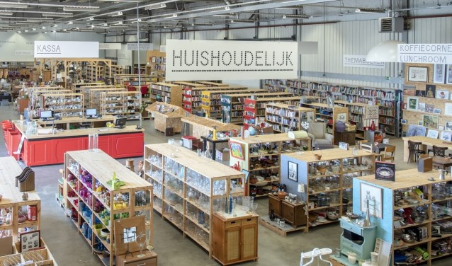 Bij kringloopwinkel RataPlan kan zeven dagen per week worden gewinkeld. Ook op Tweede Pinksterdag. (Foto: archief/Claudia Otten