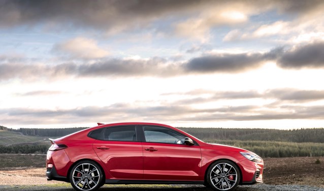 Het stijlvolle design van de Hyundai i30 Fastback N.