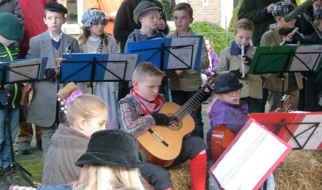 Een optreden van leerlingen tijdens een eerder Dickens Festijn.