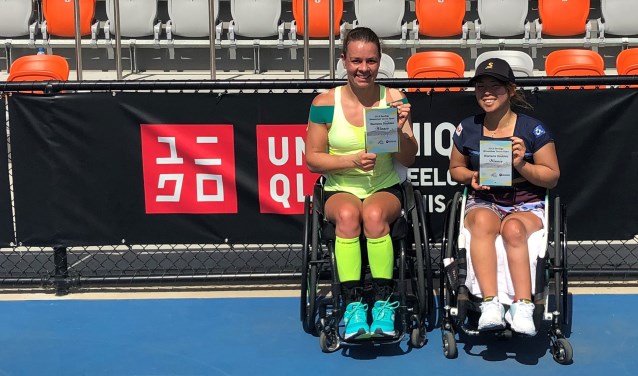 Marjolein Buis en haar dubbelpartner Yui Kamiji.
