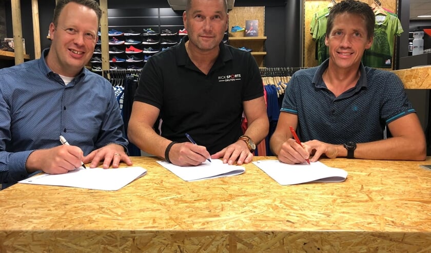 Op de foto van links naar rechts: Frank Groenen, Rick Peters, Jores Janssen.