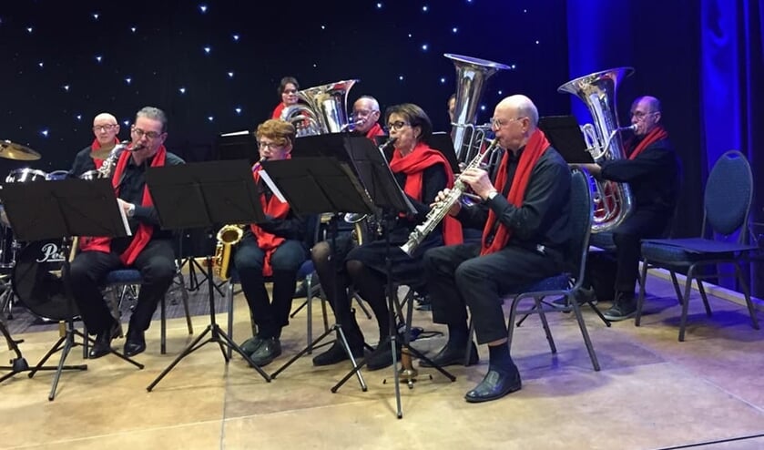 Het orkest tijdens een optreden eind 2017.