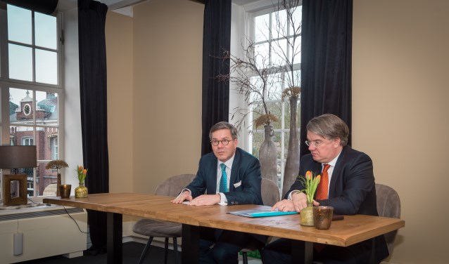 Burgemeester Link samen met Commissaris van de Koning Van de Donk | Fotonummer: daa8da