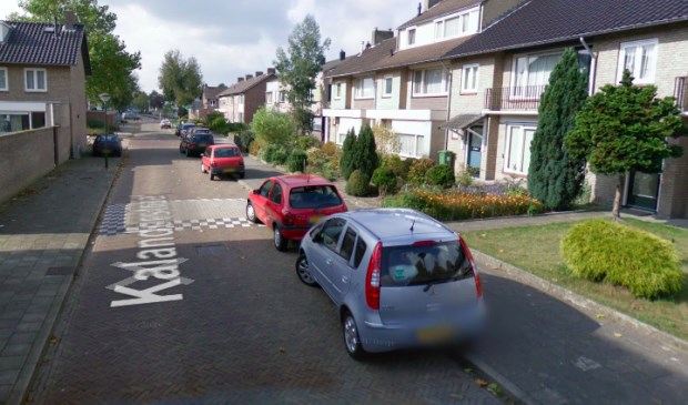 Meer parkeerplaatsen in de Kalanderstraat in Geldrop | Fotonummer: 918b87