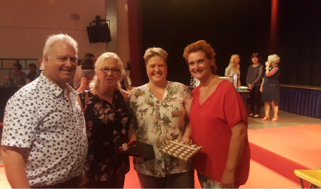 Miranda Verdouw (3e van links) | Fotonummer: fdfc27