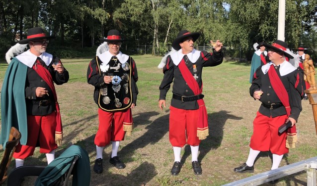 Koning Alfons (2e van links) | Fotonummer: 074b71