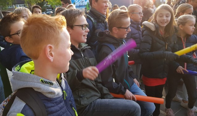 De kinderboekenweek werd op De Boogurt feestelijk geopend