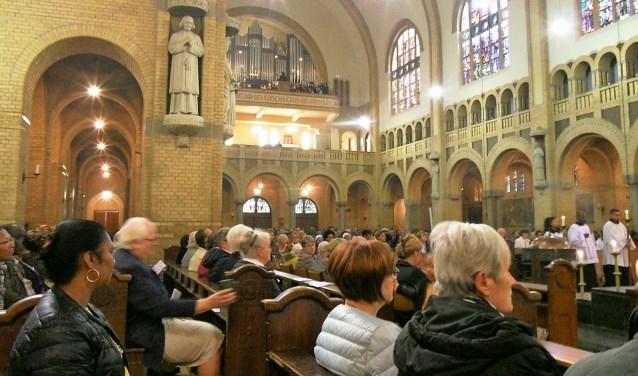 Het B.G.K. mocht zingen in een bomvolle kathedraal