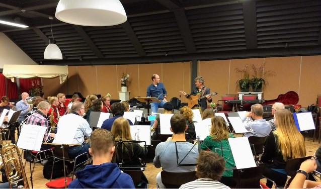 De “Gé-nerale“ repetitie van Oetbloaze