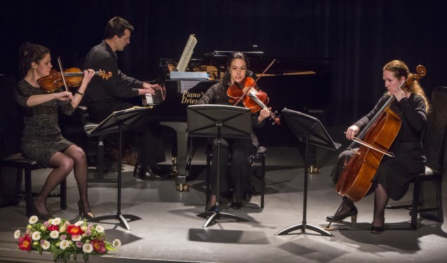 Stringendo ensemble