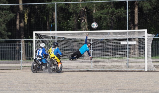 Een geweldige redding door de keeper