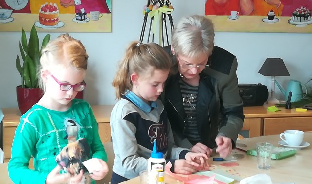 Ook de kinderknutselclub gaat van start in Huiskamer ’t Buuls zitje