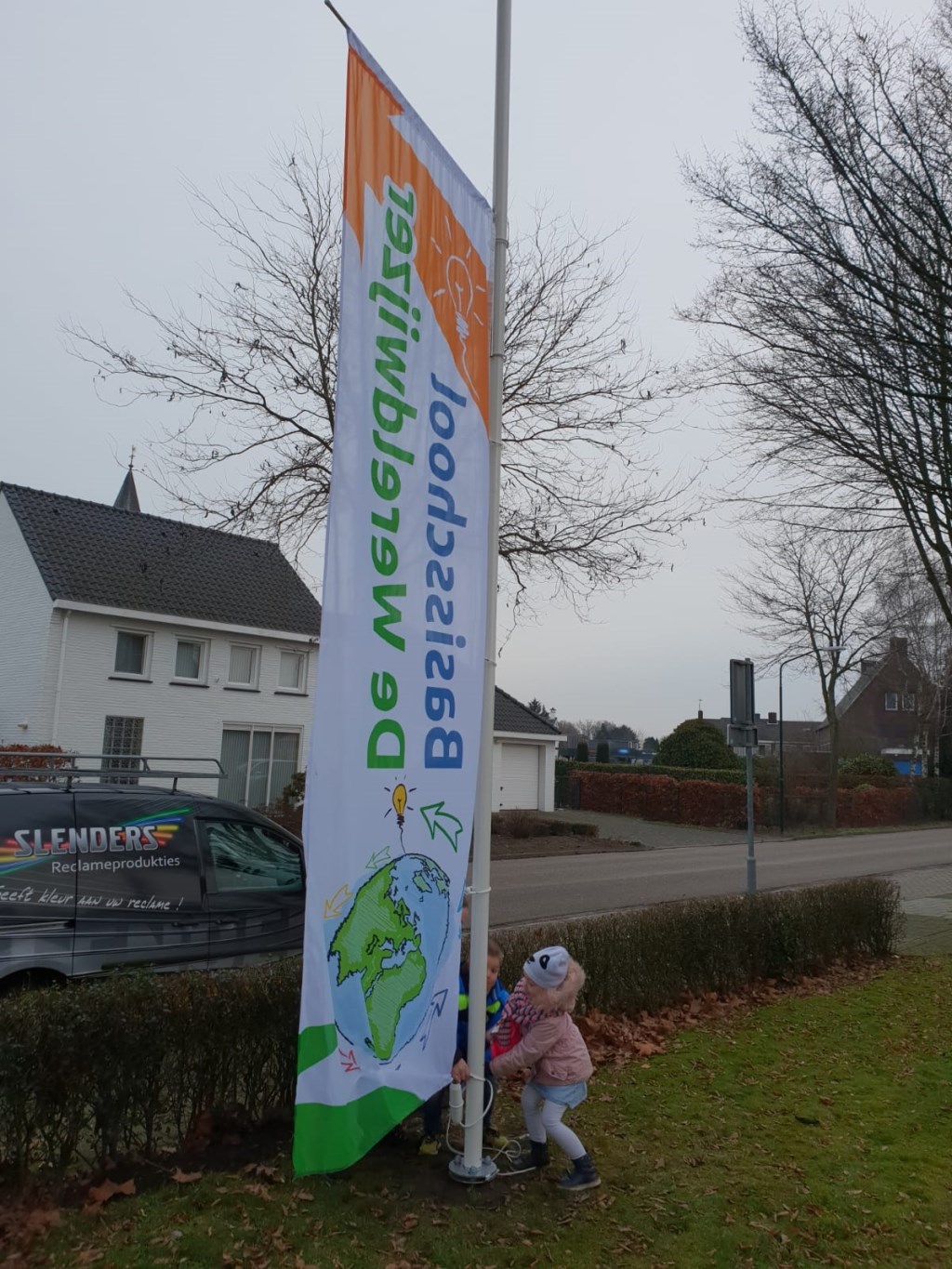 Het nieuwe logo van de Wereldwijzer
