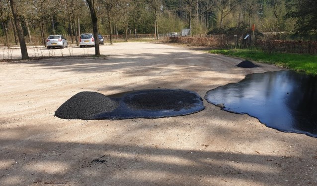 Dumping van vloeibaar asfalt in Leenderbos