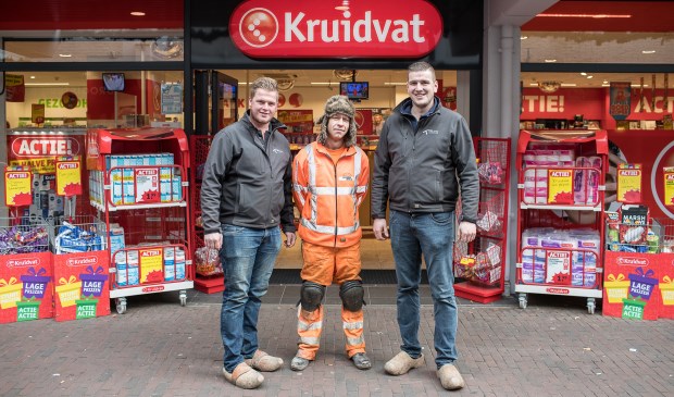 Van links naar rechts: Gerben Mauritz, Robin van de Pol en Roelof Rijksen voor de Kruidvat op de Bellestein.