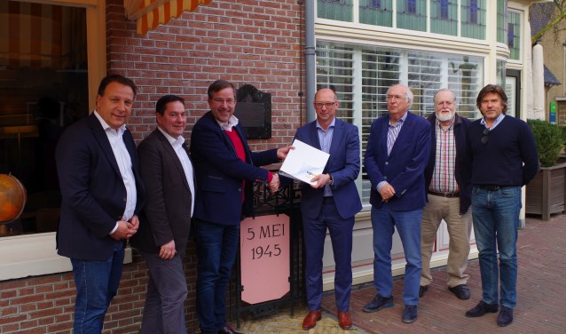 Het bestuur van de Stichting Educatiecentrum De Goudsberg.