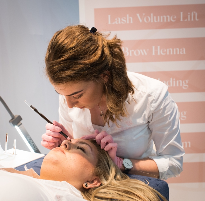 behandeling Henna Brows