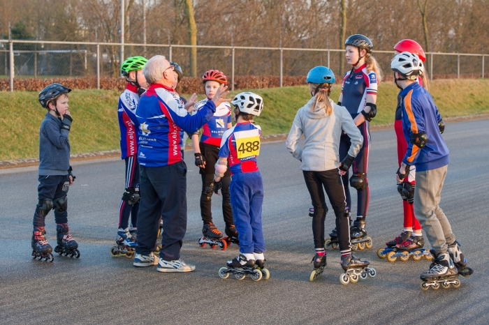 Ervaren trainers leren je al spelenderwijs skeeleren