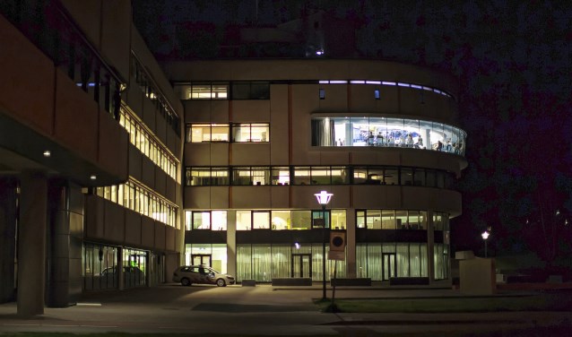 Het Edese gemeentehuis waar de raadsvergaderingen worden gehouden.