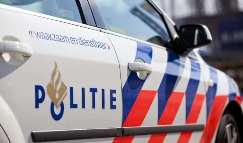Drie verdachten aangehouden wegens openlijke geweldpleging Floriande: [HOOFDDORP] De politie in Haarlemmermeer heeft drie verdachten aangehouden voor een intimiderende mishandeling van een 17-jarige jongen. Deze jongen werd maandagmiddag tijdens het....