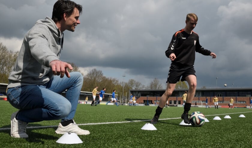 Voetbaltalent Jesse Hoekstra mikt met herstelde knie op 15 treffers - DePuttenaer.nl