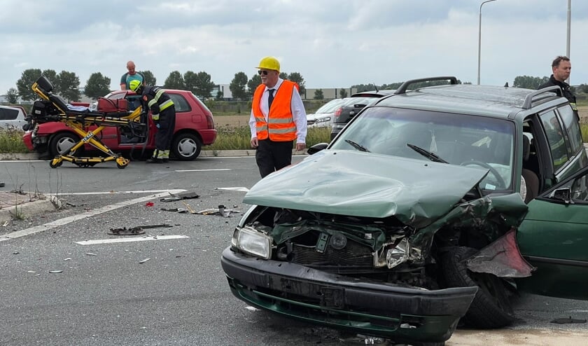 Twee Ernstig Gewonden Bij Aanrijding Op De N201 Bij Hoofddorp Hcnieuws Nieuws Uit De Regio Hoofddorp