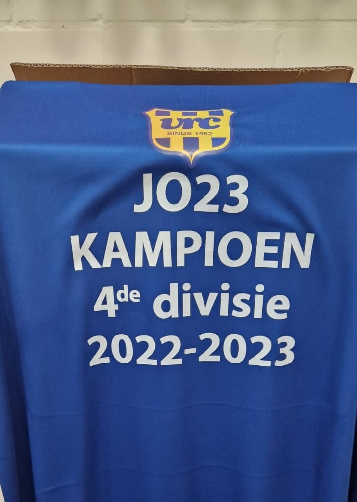 Van Gent Finaleweken: Voetballers VRC O23 Kampioen Van De Vierde ...