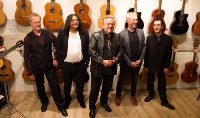 De Jay Bodean Band treedt op in De Kroon.