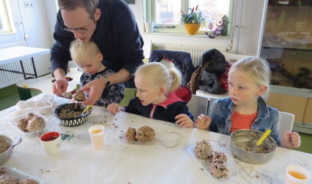 Vetdennenappels maken bij Dierendal. (foto:pr)