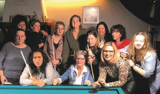 De deelnemers aan het dameskampioenschap.