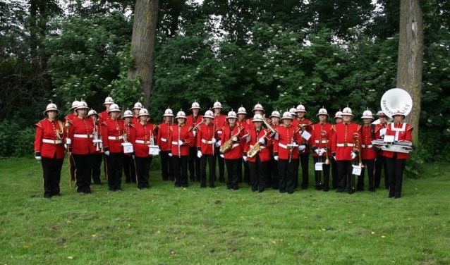 De Nieuwerkerkse fanfare reist voor het concert van zaterdag af naar theater Swanla in Zevenhuizen.