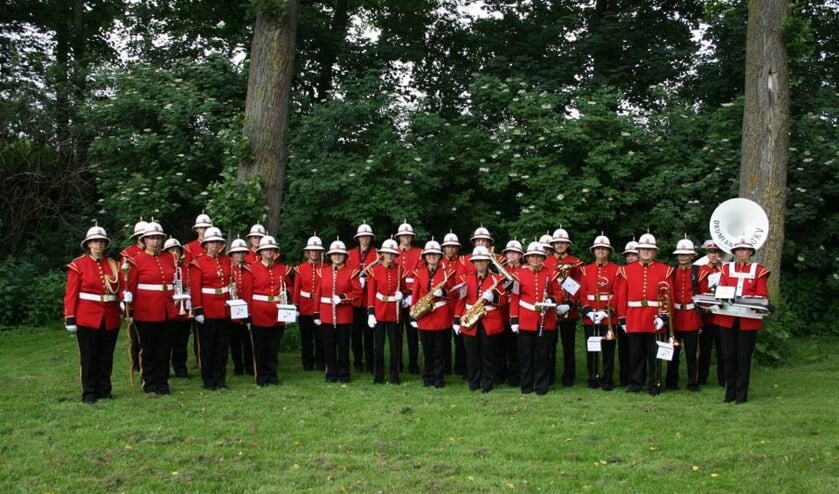 De Nieuwerkerkse fanfare reist voor het concert van zaterdag af naar theater Swanla in Zevenhuizen.