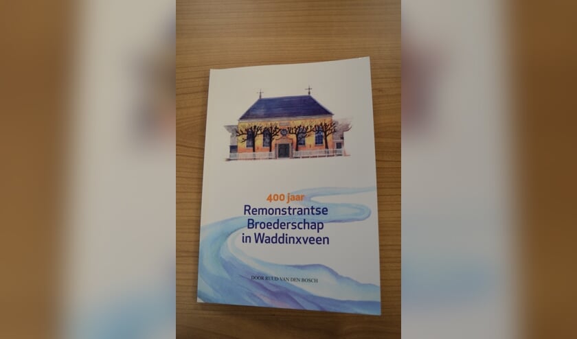 De Remonstrantse kerk prijkt op de voorkant van het boek van Ruud van den Bosch. (foto:pr)