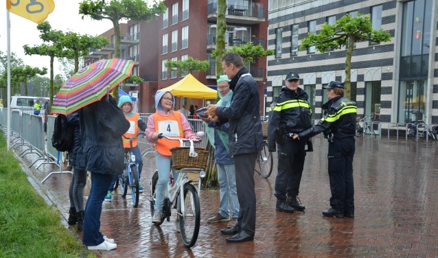 Het regende vorige week tijdens de praktische verkeersproef, mogelijk is dat van invloed geweest. (foto: Nicole Lamers)