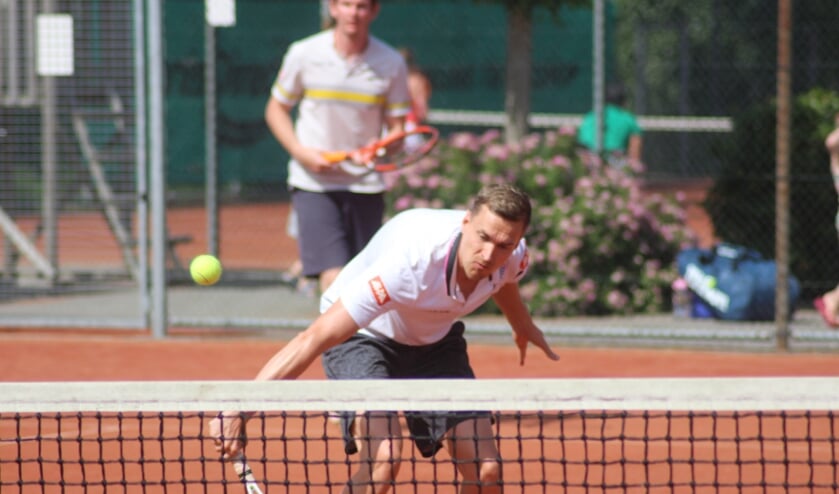 In het herendubbelspel categorie 4 ging de zege naar Robin Nederlof en Thomas Schmidt.