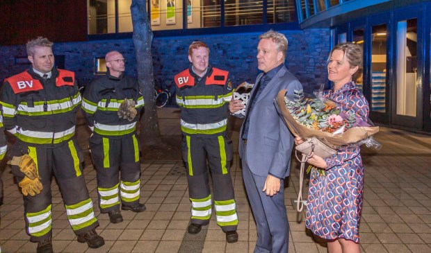 Burgemeester Mark Buijs nam dinsdagavond afscheid van Boxtel. Natuurlijk zwaaide ook het brandweerkorps, dat afgelopen weekend nog volop in touw was, hem uit. | Fotonummer: c26c81