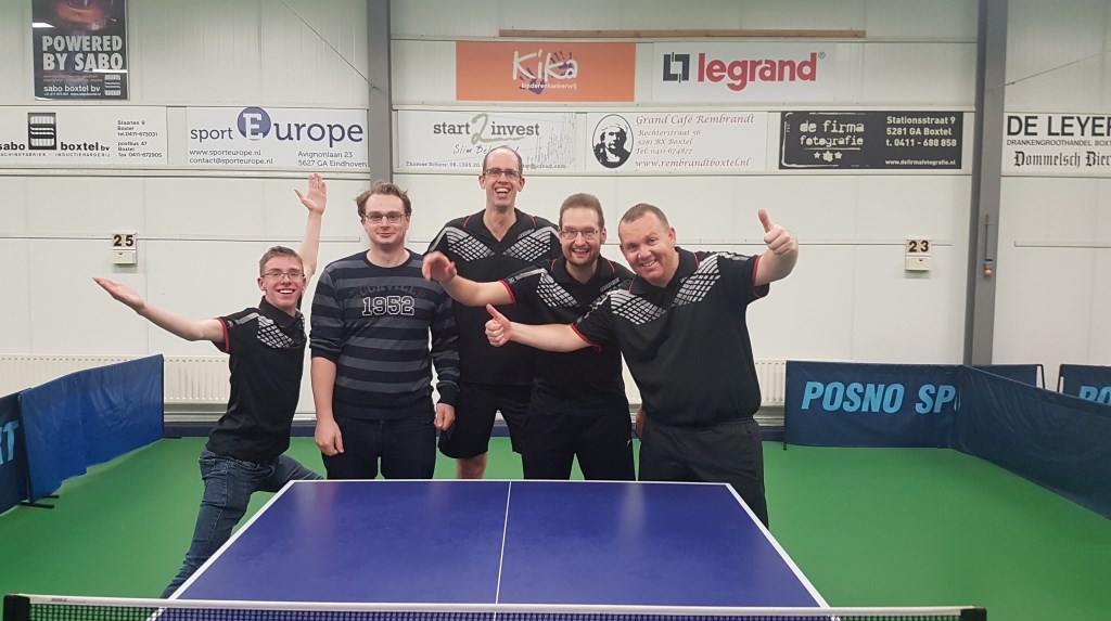 v.l.n.r. Dani de Rooij, Daan de Koning, Thomas Schets, Wilbert van Ruremonde en Arjan Versteeden | Fotonummer: c98b51