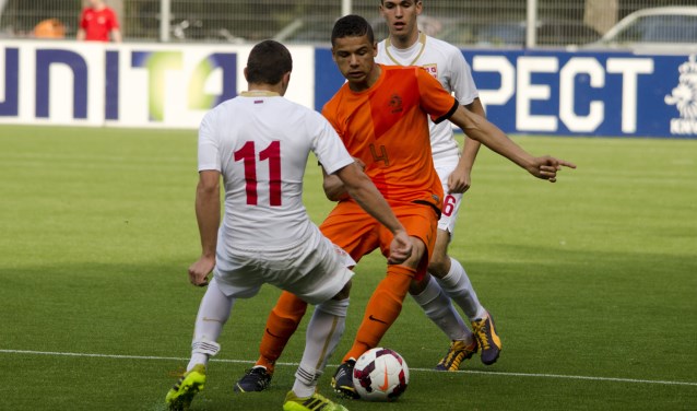 Armando Obispo, hier in actie voor Jong Oranje. Foto: Hans Verberk - www.boxteldigitaal.nl | Fotonummer: ca935b