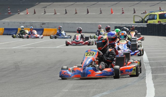 Roy Bergman aan kop in IAME X30 Senioren C015016 | Fotonummer: 9e1023