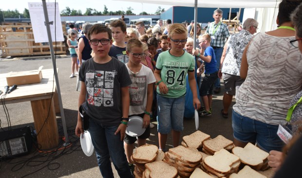Adriaan Steenpoorte, Thomas Burgers en Niek Dorst zijn de eersten in de rij.