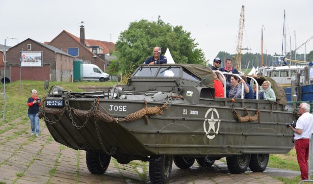 In juni van dit jaar was er bij de Havendagen al een Dukw-amfibie voertuig te bewonderen.