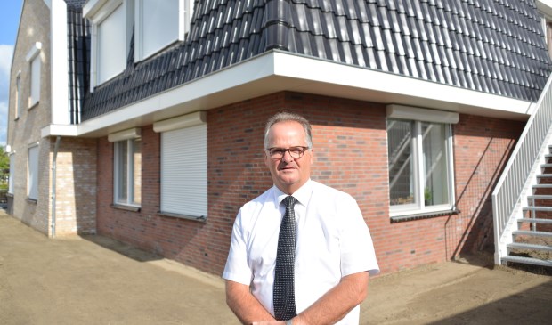 Locatiemanager Huib Dorst bij de nieuwbouw.